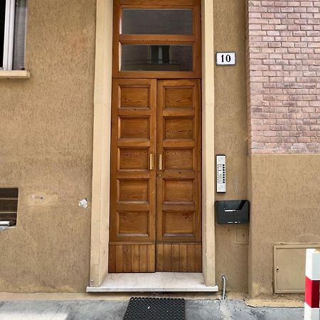 Charming Apartment Near Saragozza بولونيا المظهر الخارجي الصورة