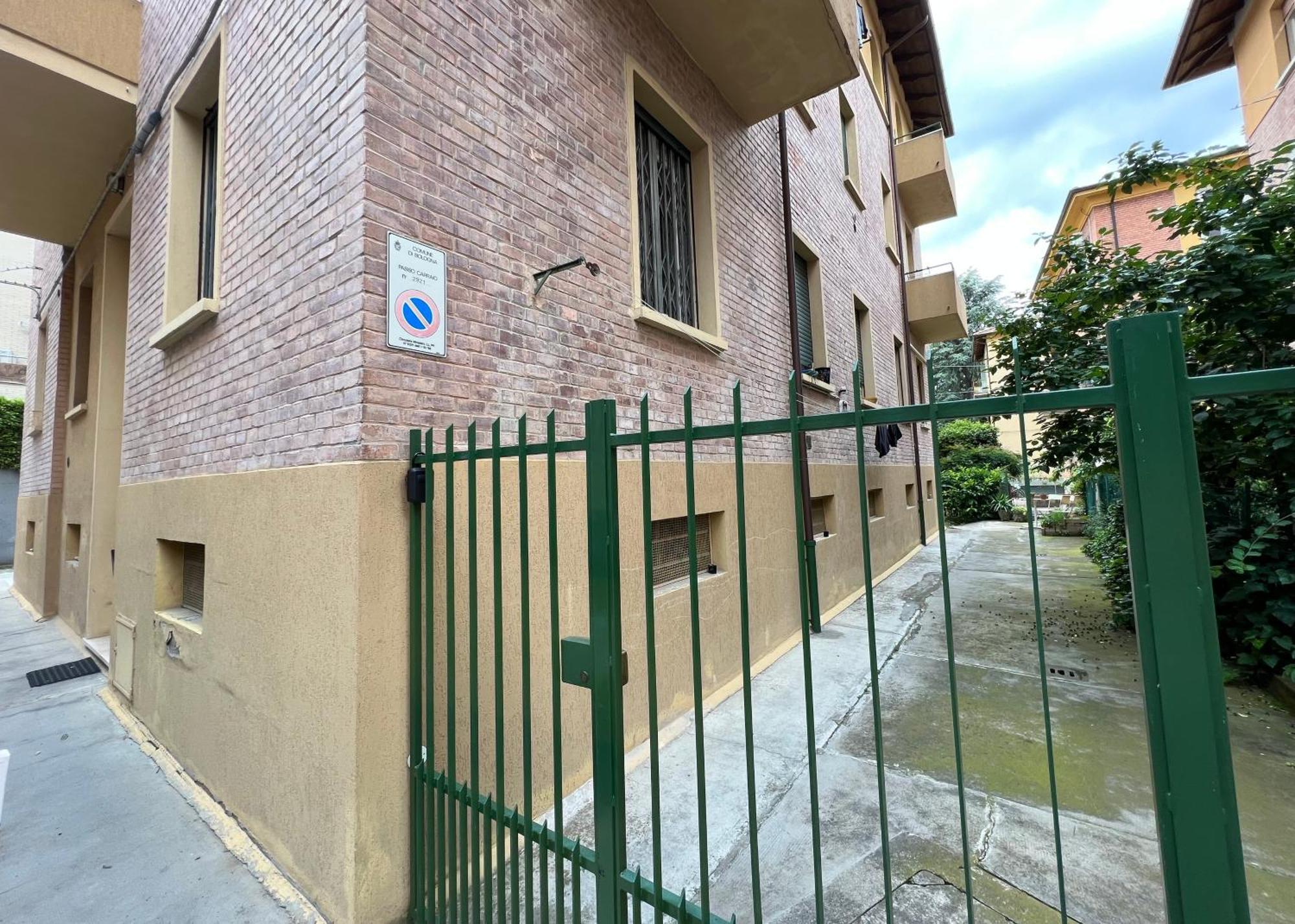 Charming Apartment Near Saragozza بولونيا المظهر الخارجي الصورة